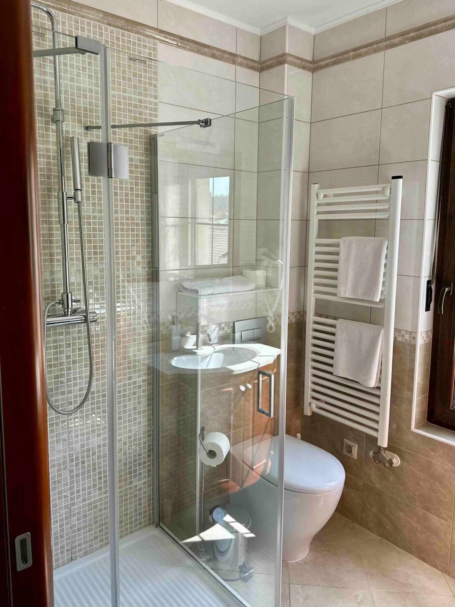 Szent Gyoergy Villa Apartmanhaz Heviz Exterior photo