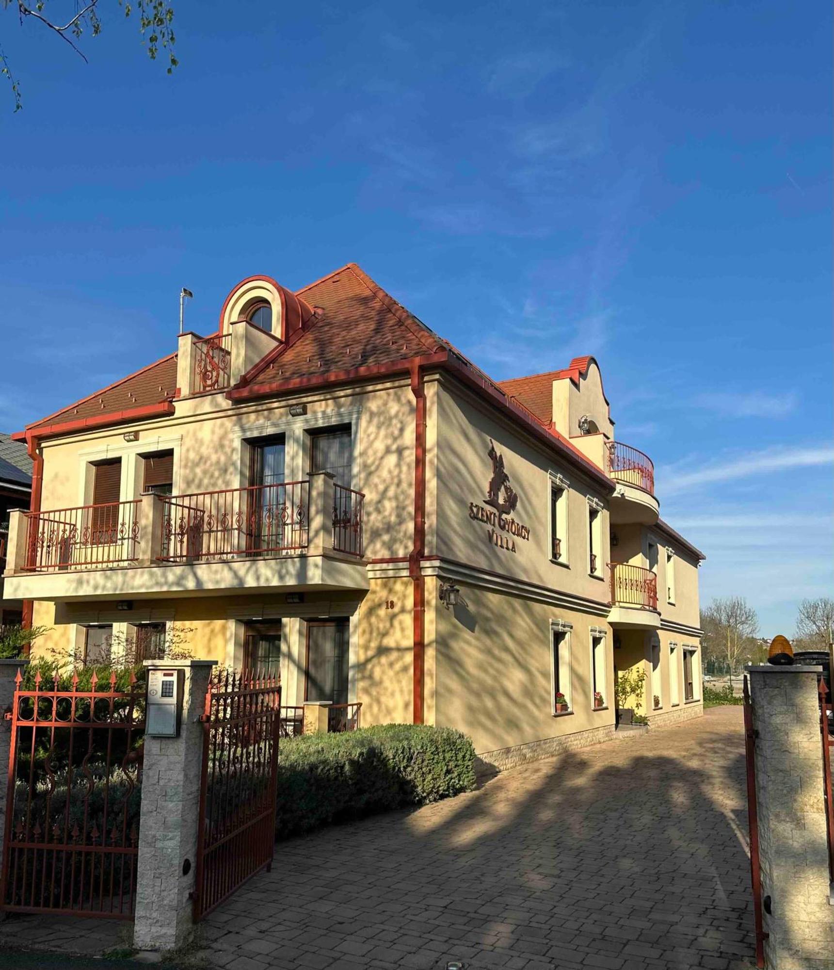 Szent Gyoergy Villa Apartmanhaz Heviz Exterior photo